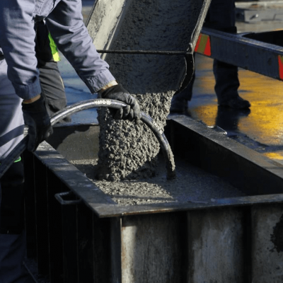 Jak prawidłowo zagęścić mieszankę betonową?